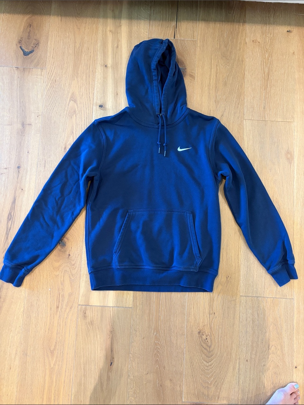 Nike Men's Club Fleece Pullover Hoodie in Midnight Navy